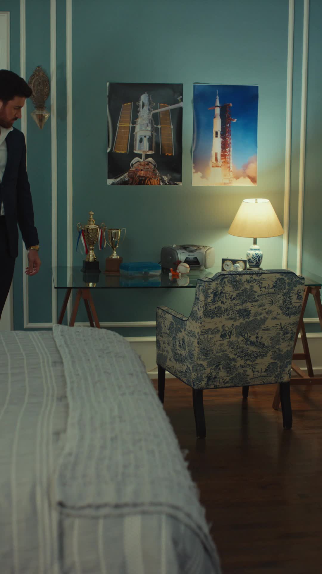 Episode Poster